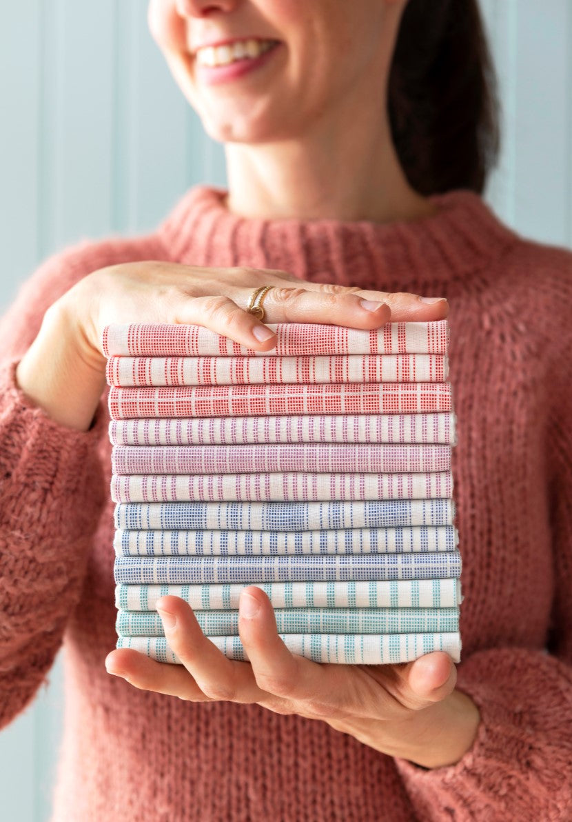 Fabric Fat Quarters Woven Tea Towel: 50 x 55cm Red/Plum (Bundle of 6)